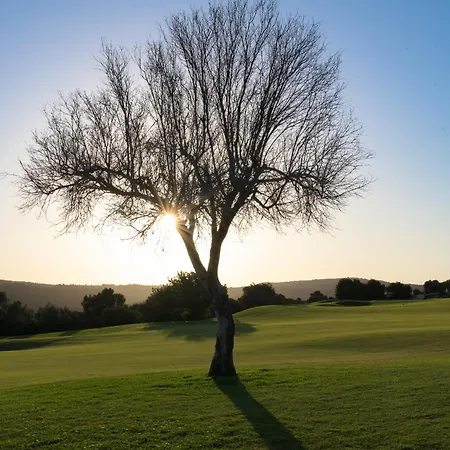 Готель Crete Golf Club